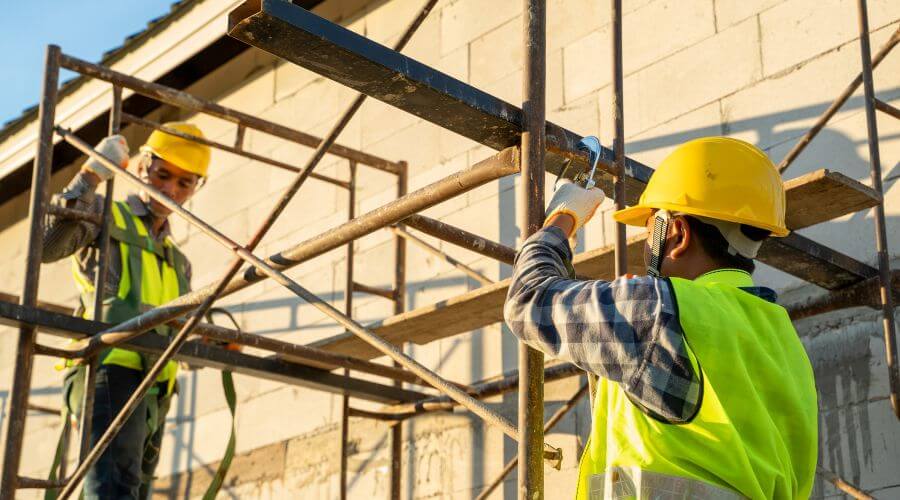 Professional gutter cleaning in Poole, KY